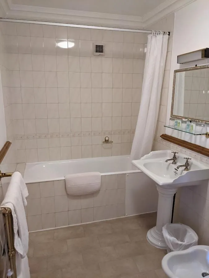 The Londesborough Arms Bar With En-Suite Rooms Market Weighton Bed & Breakfast