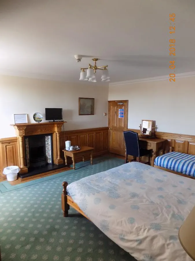 The Londesborough Arms Bar With En-Suite Rooms Market Weighton